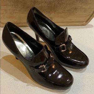 Nice Naturalizer heels